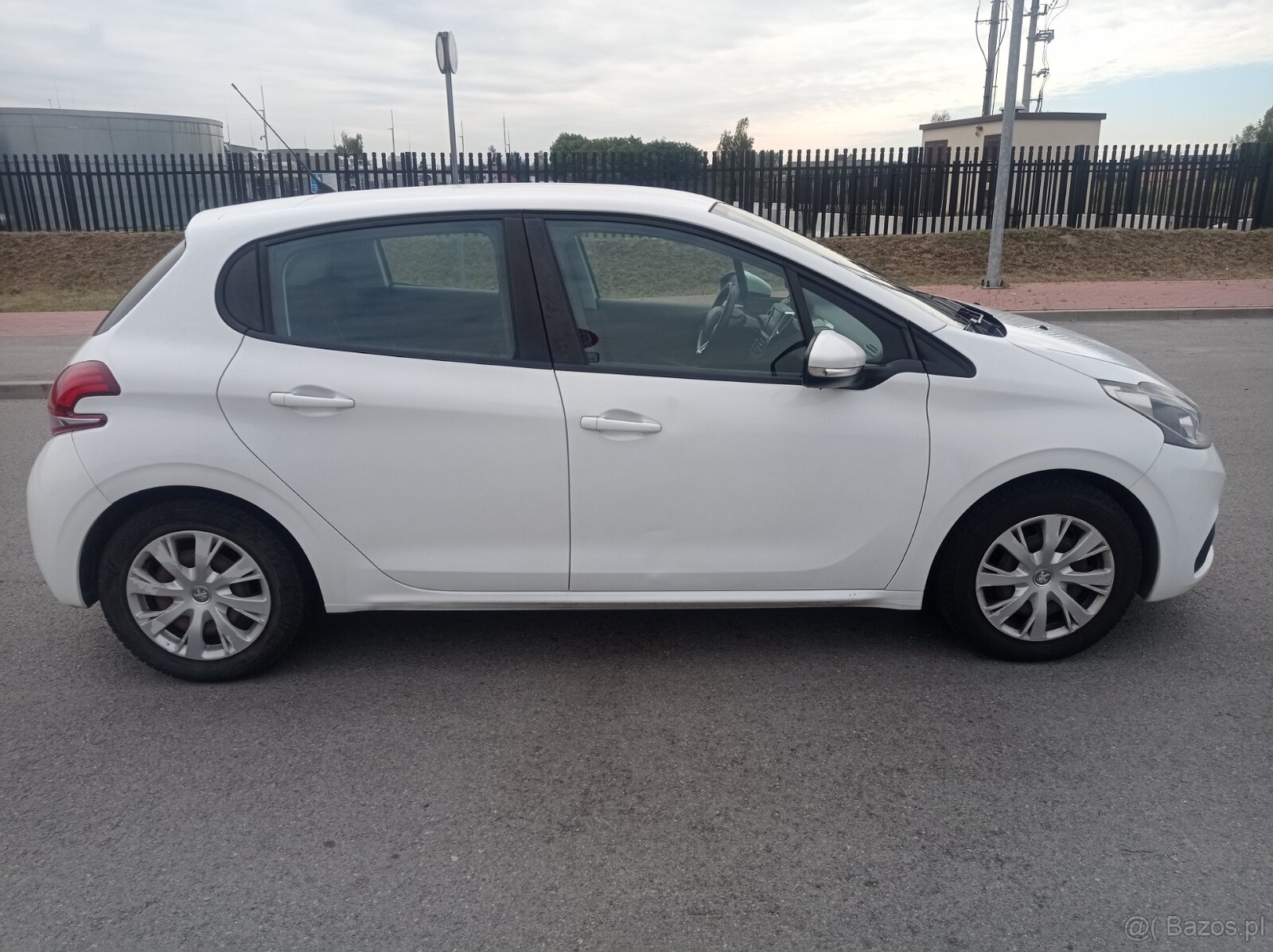 Sprzedam Peugeot 208 , 2016 , Salon Polska
