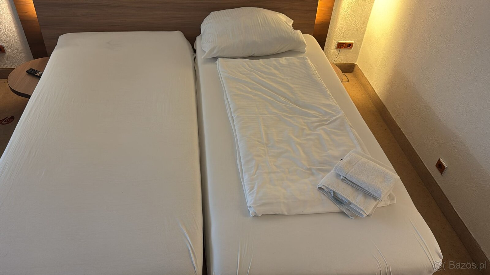 łóżka z materacami używane 90x200 sprzedam