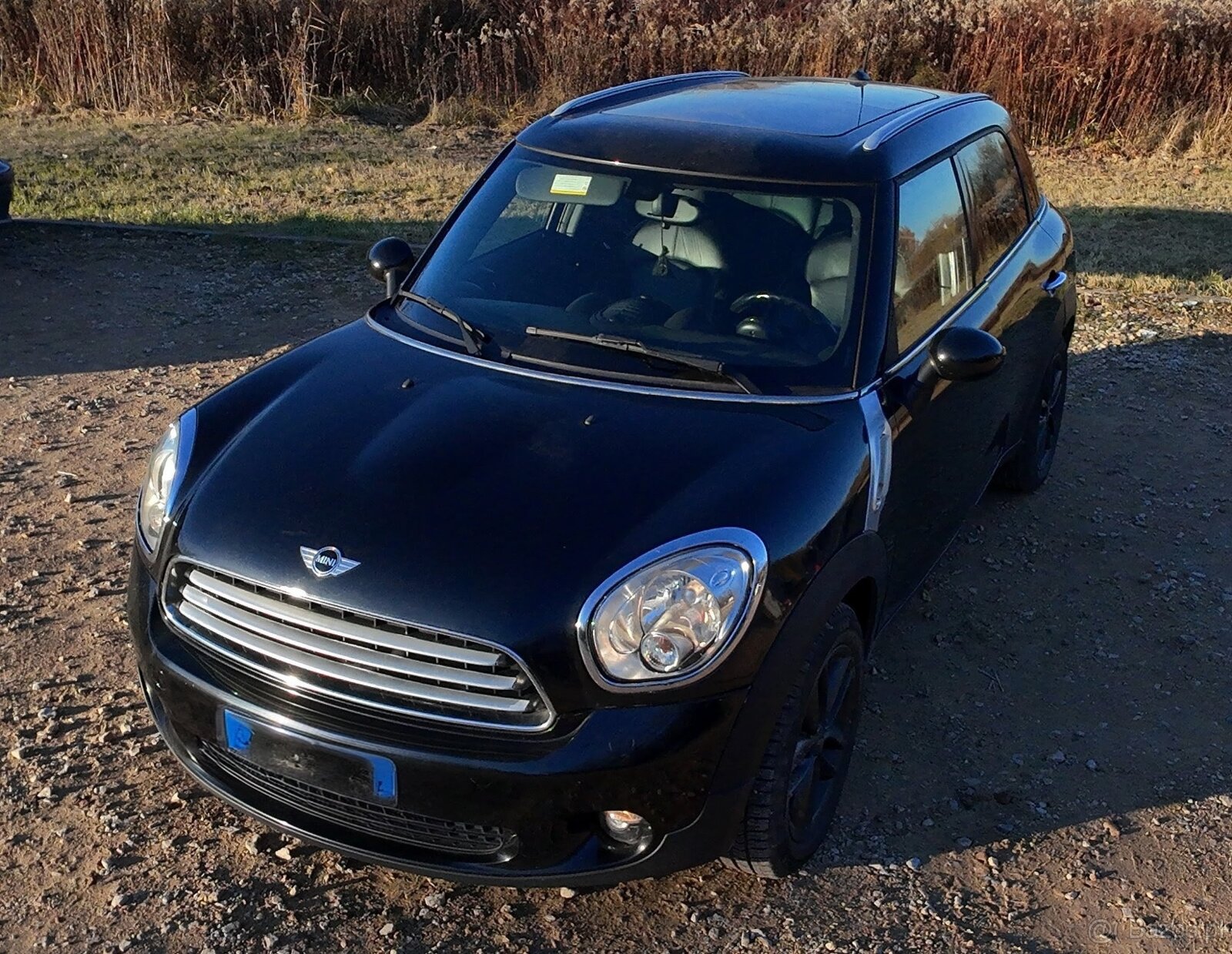 Mini cautryman model black,skóra,szyberdach,hak na rowery