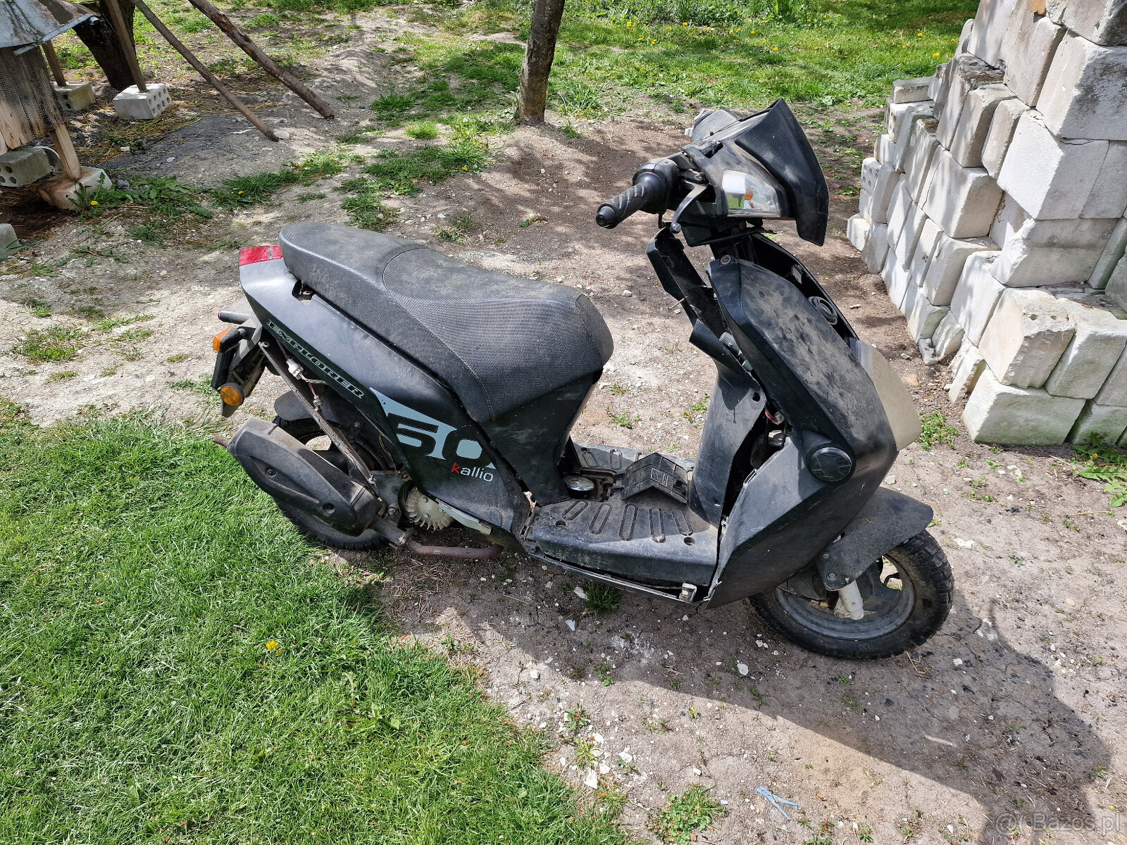 Syndyk sprzeda motorowe marki Explorer Kalio 50, uszkodzony,