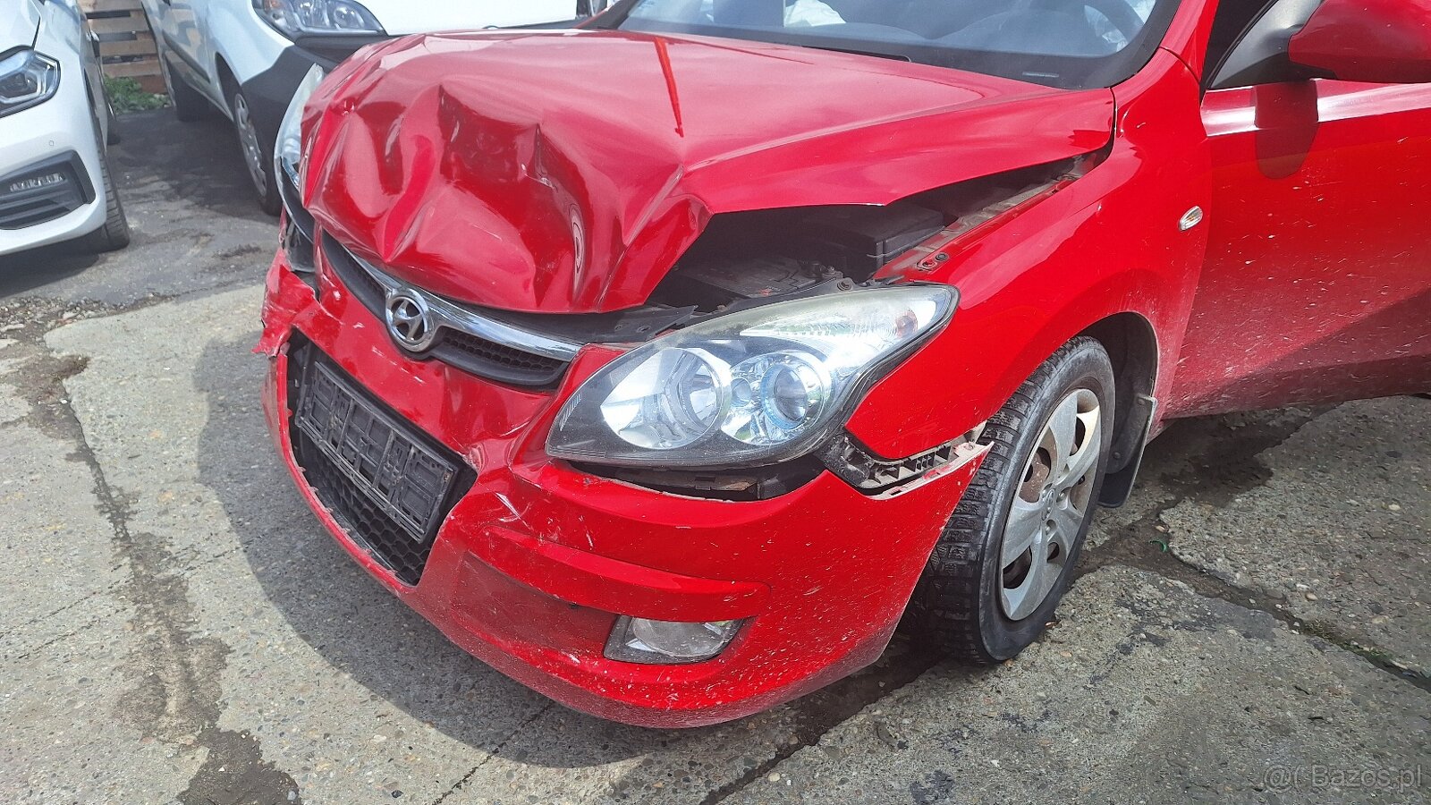 Sprzedam Hyundai i30 1.4 benzyna, rok 2009, powypadkowy