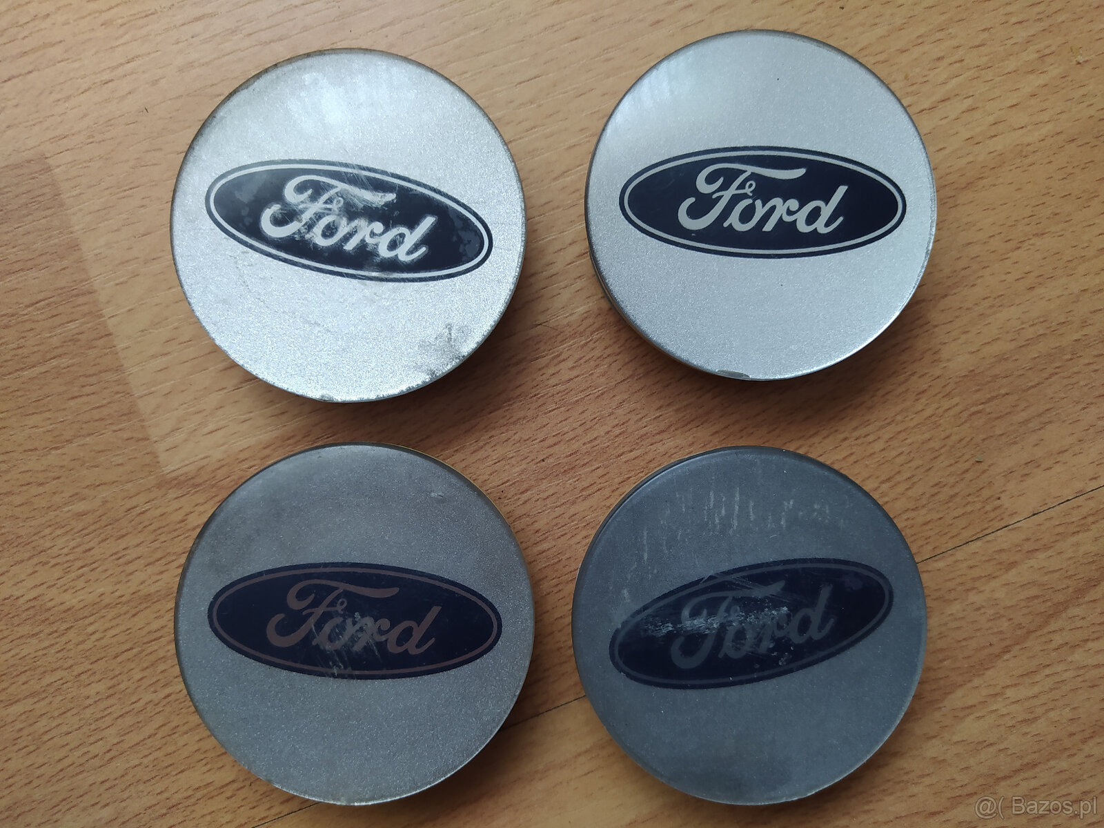 ford 4 oryginalne dekieleki do felg 60mm