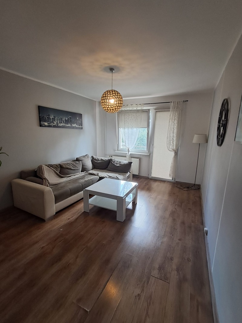 Mieszkanie o pow. 52m2, I piętro, balkon, os. Zagorzynek