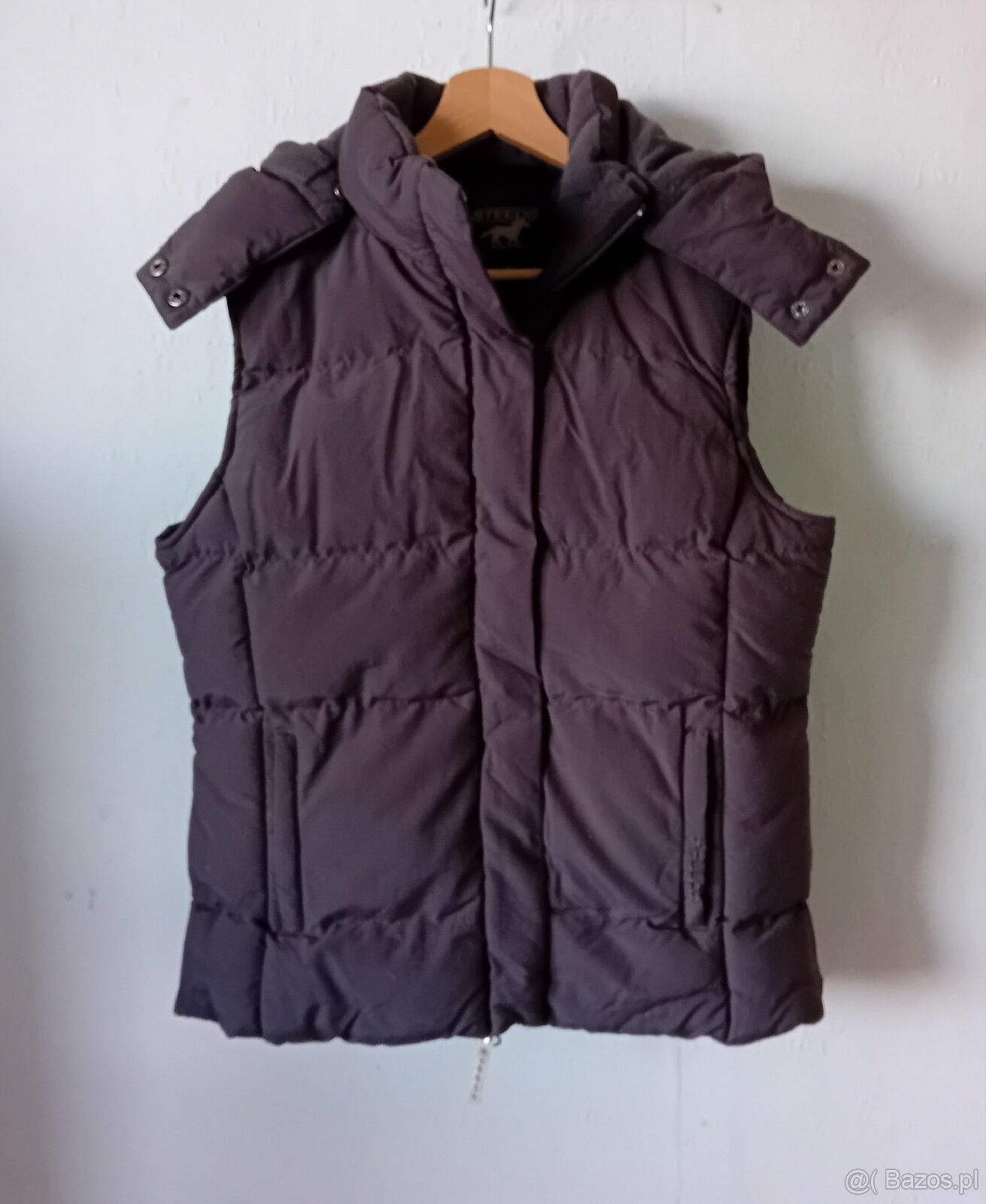 Bezrękawnik puchowy z kapturem