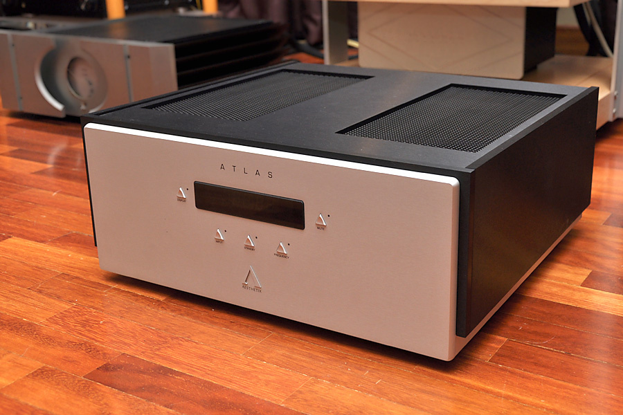 AESTHETIX ATLAS HYBRID - 1850 EURO