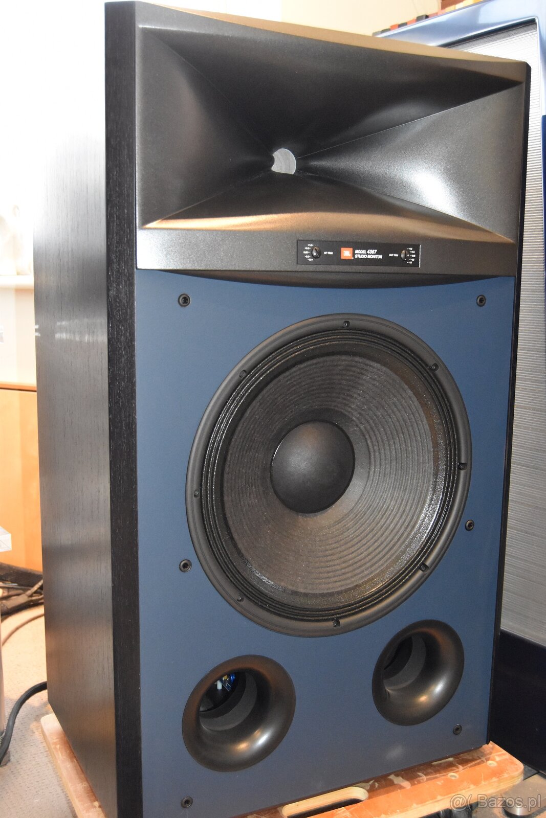 JBL Synthesis 4367 - (Price: 4600 EUR)