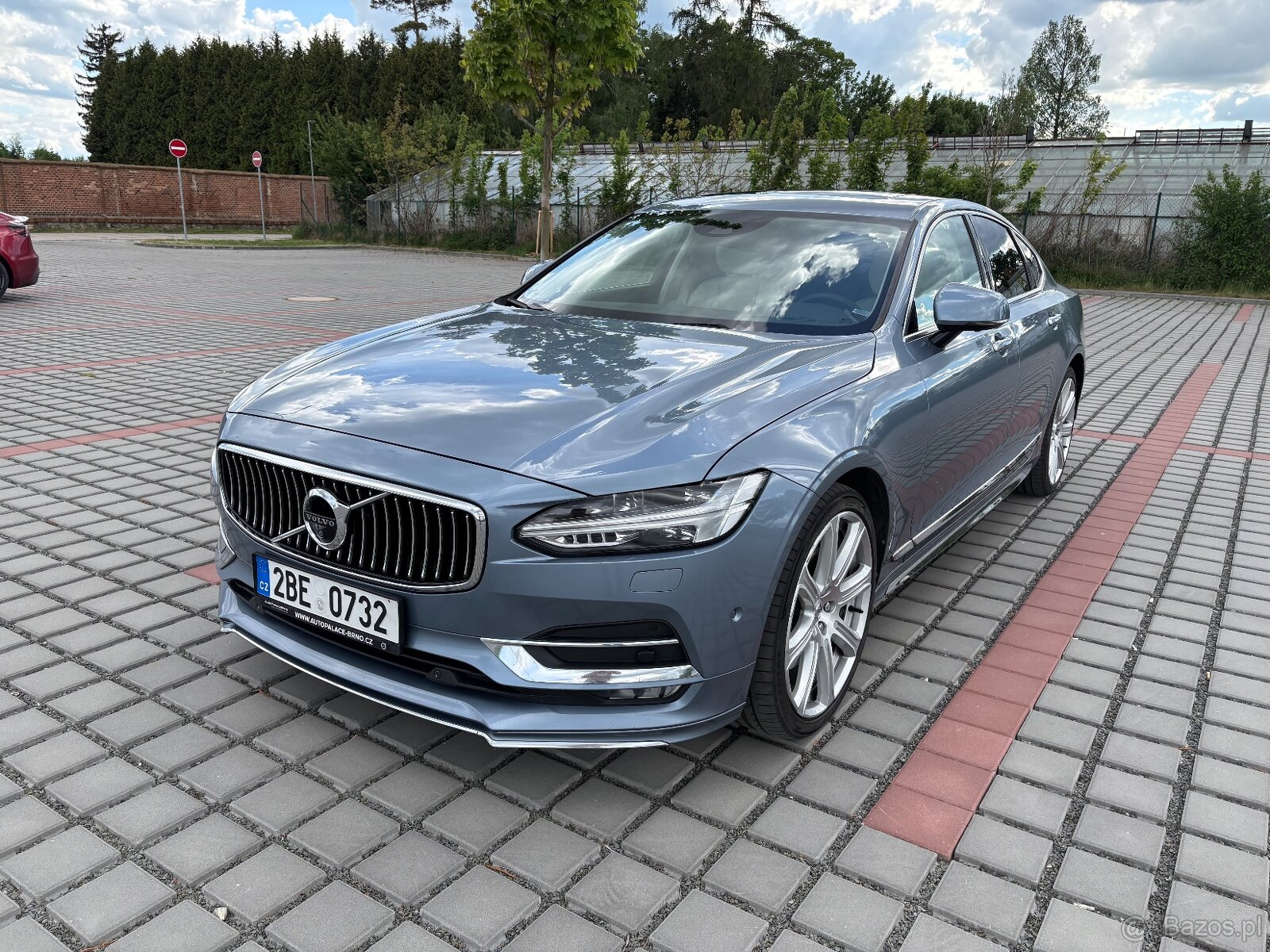 Volvo S90 D5