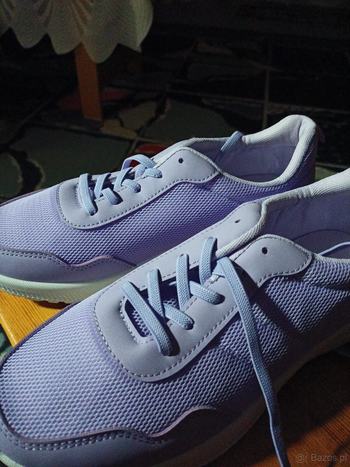 Nowe buty sportowe damskie, jasny wrzos