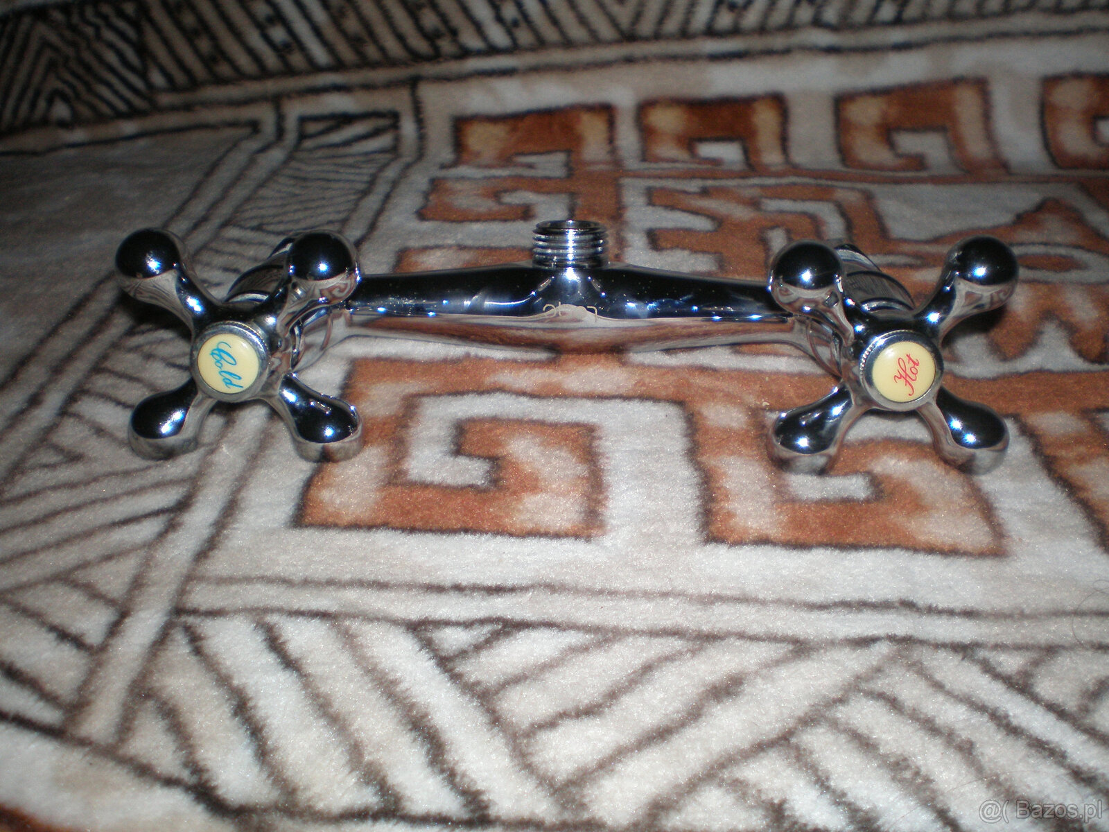 Sprzedam baterię  pryśnicową firmy Loge używaną, sprawną.