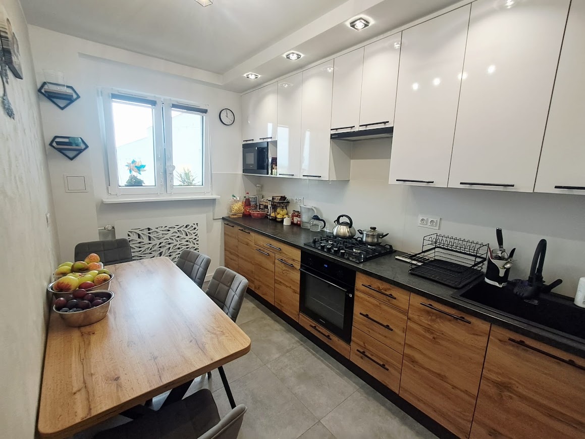 Mieszkanie o powierzchni 63m2, balkon, IV piętro, Kalisz