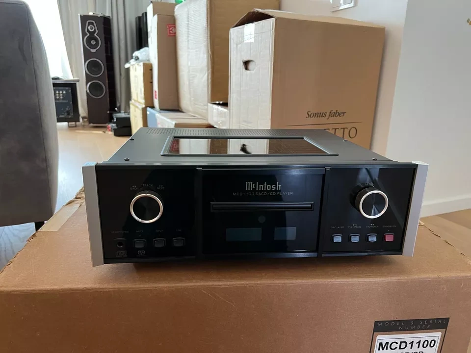Mcintosh MCD1100 ( Price: 2300 EUR )