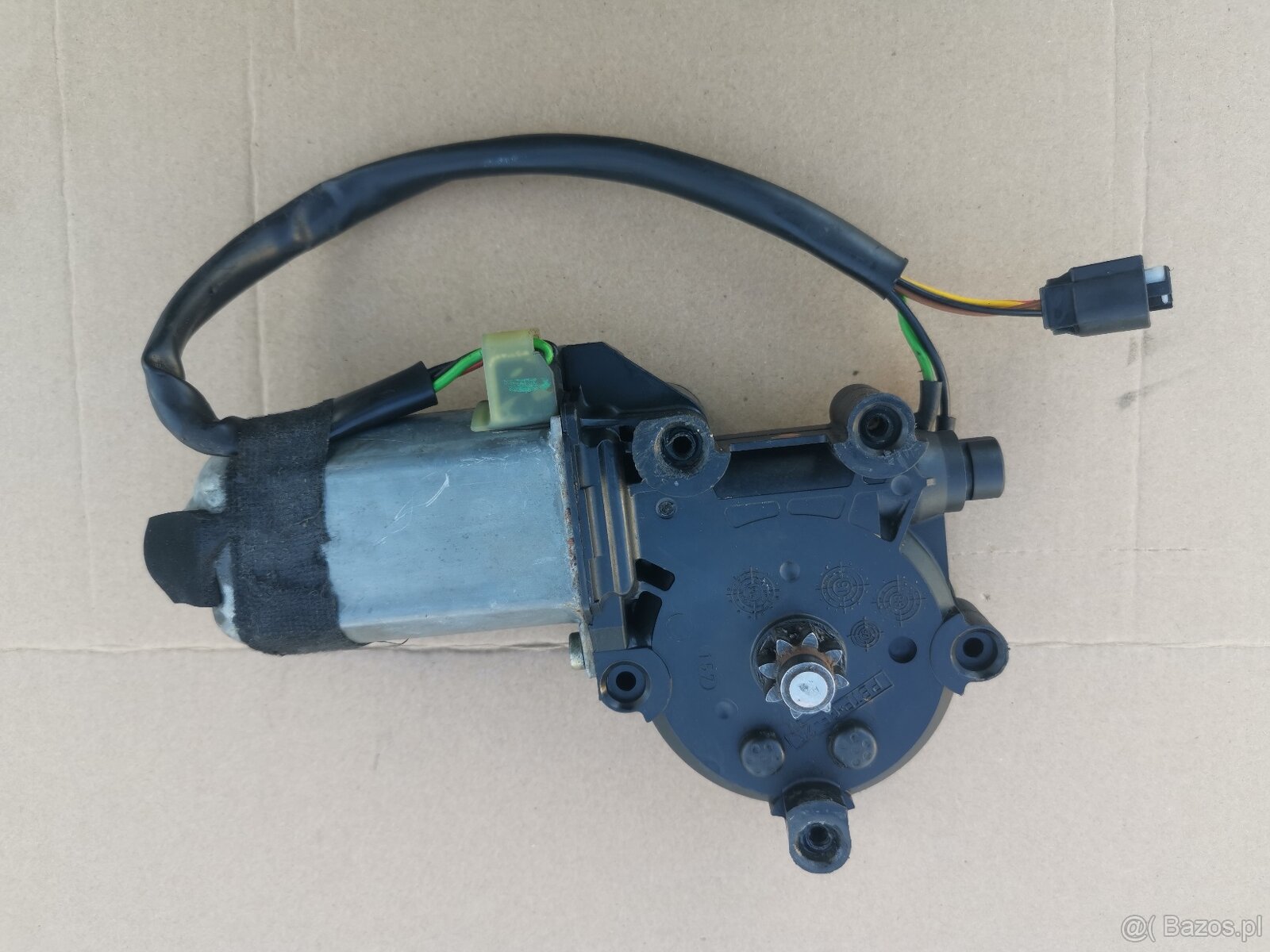 Mercedes R129 silniczek szyby 0130821328