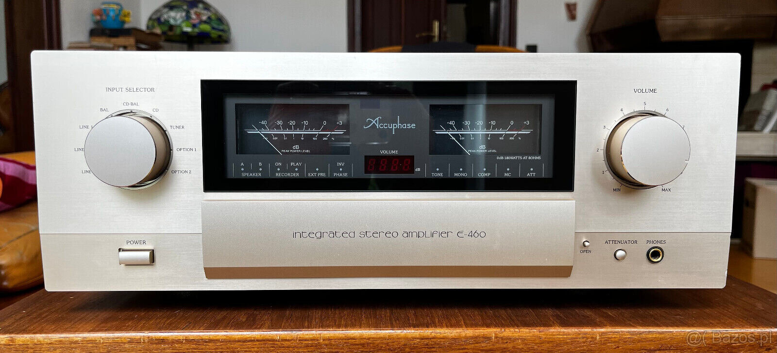 Accuphase E-460 ( Price: 2500 EUR )