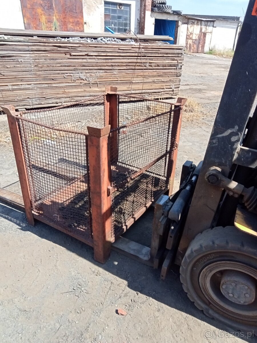 Metalowe skrzyniopalety