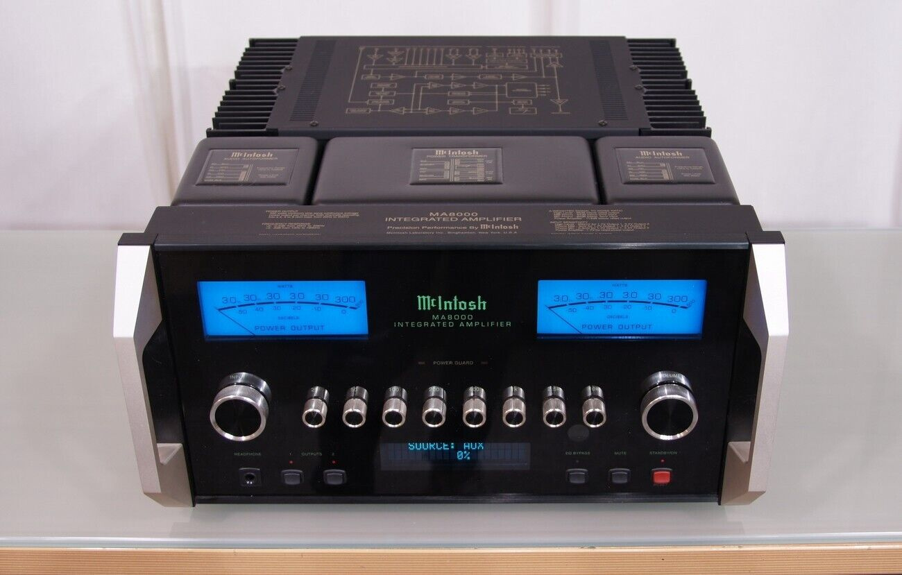 McIntosh MA 8000 ( Price: 3500 EUR )