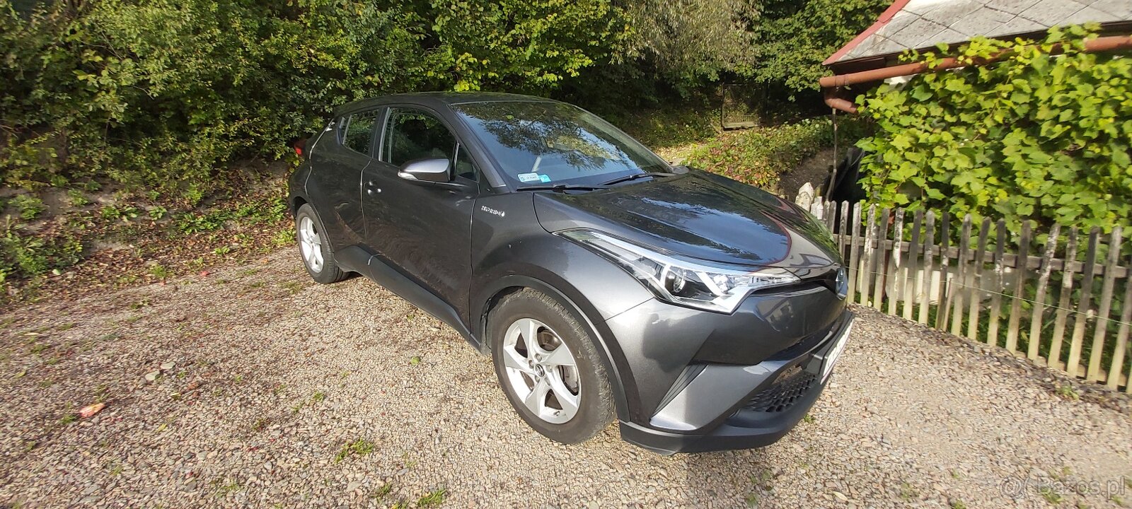 Sprzedam Toyotę CHR- hybryda