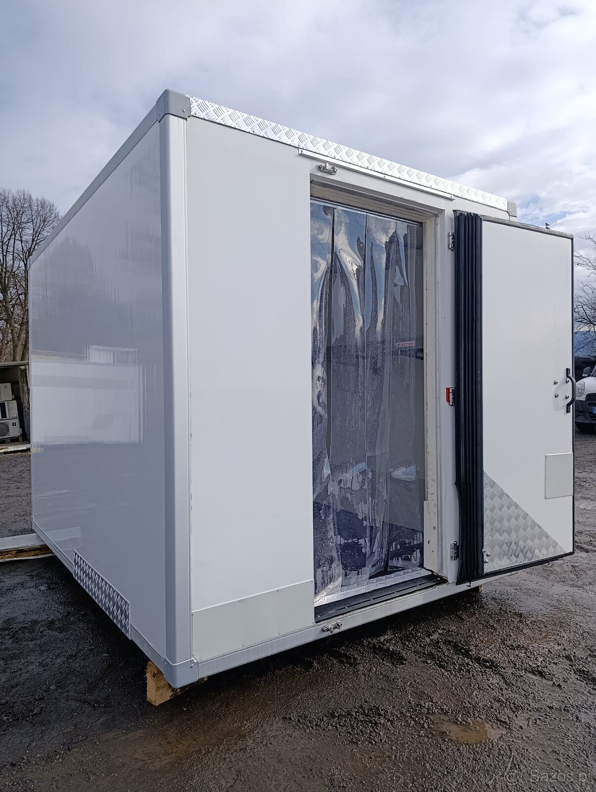 Komora Mroźniczo-Chłodnicza / Mroźnia Stacjonarna / Zabudowa