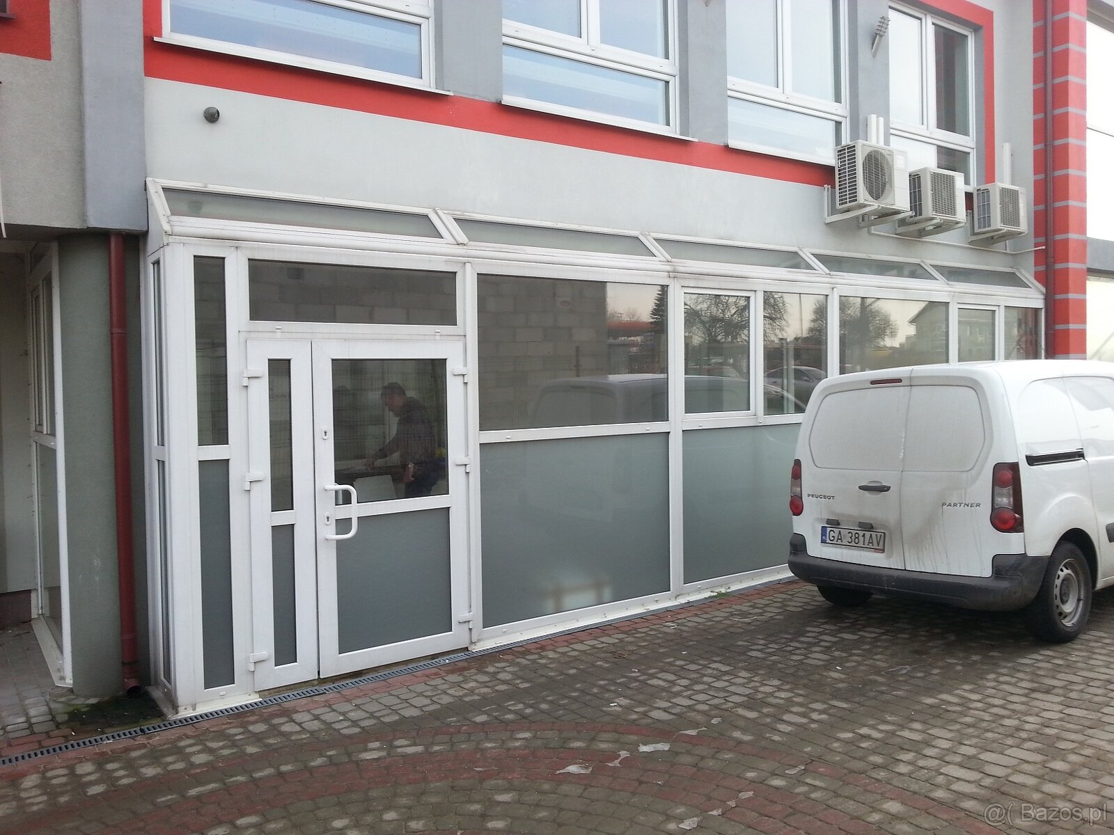 Ścianki z PCV z drzwiami 148cm.