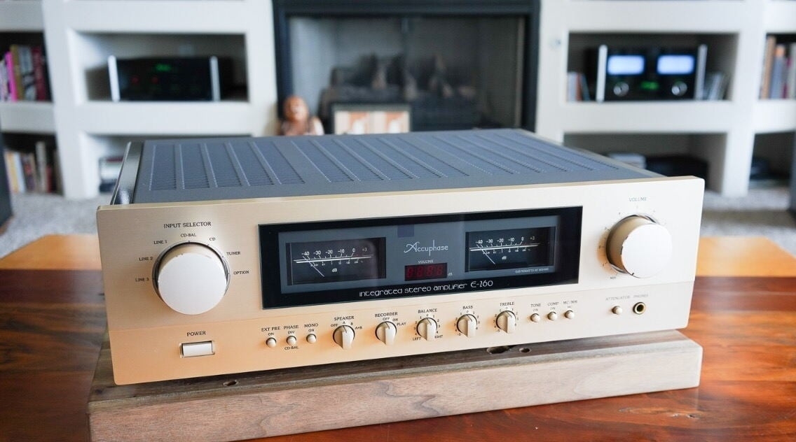 Accuphase E260 - 1450 EURO