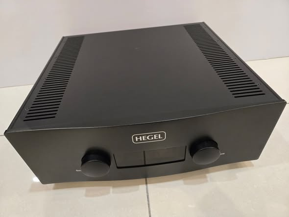 Hegel H590 2500EUR