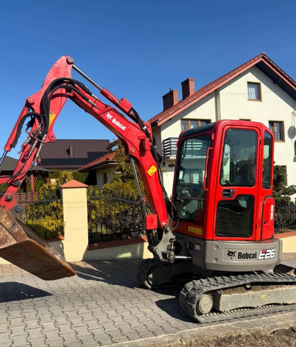 Minikoparka Bobcat E26