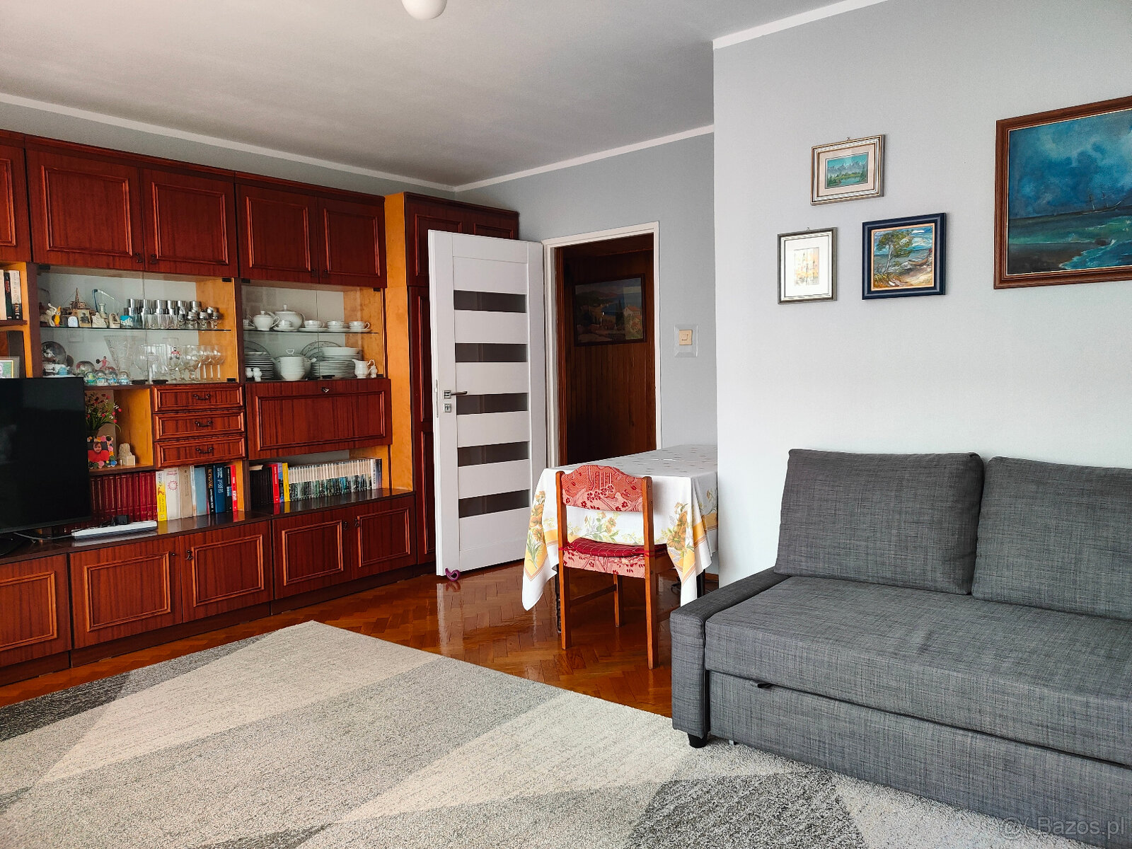 mieszkanie 71,8; Nisko