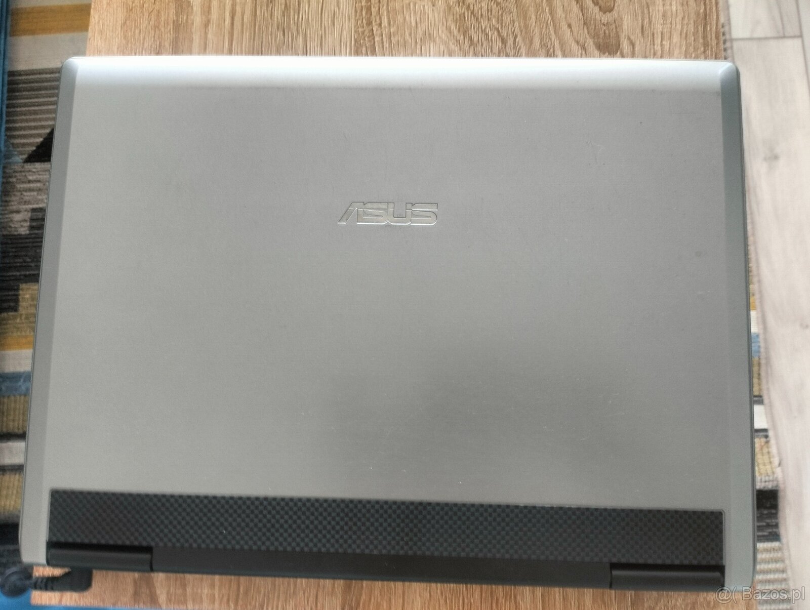 Laptop ASUS w pełni sprawny nie za miliony.