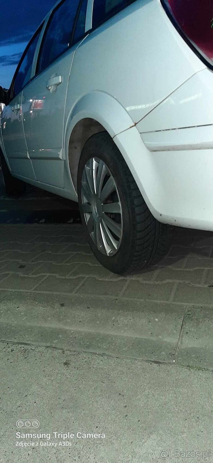 Astra h 3 2006 r. biały