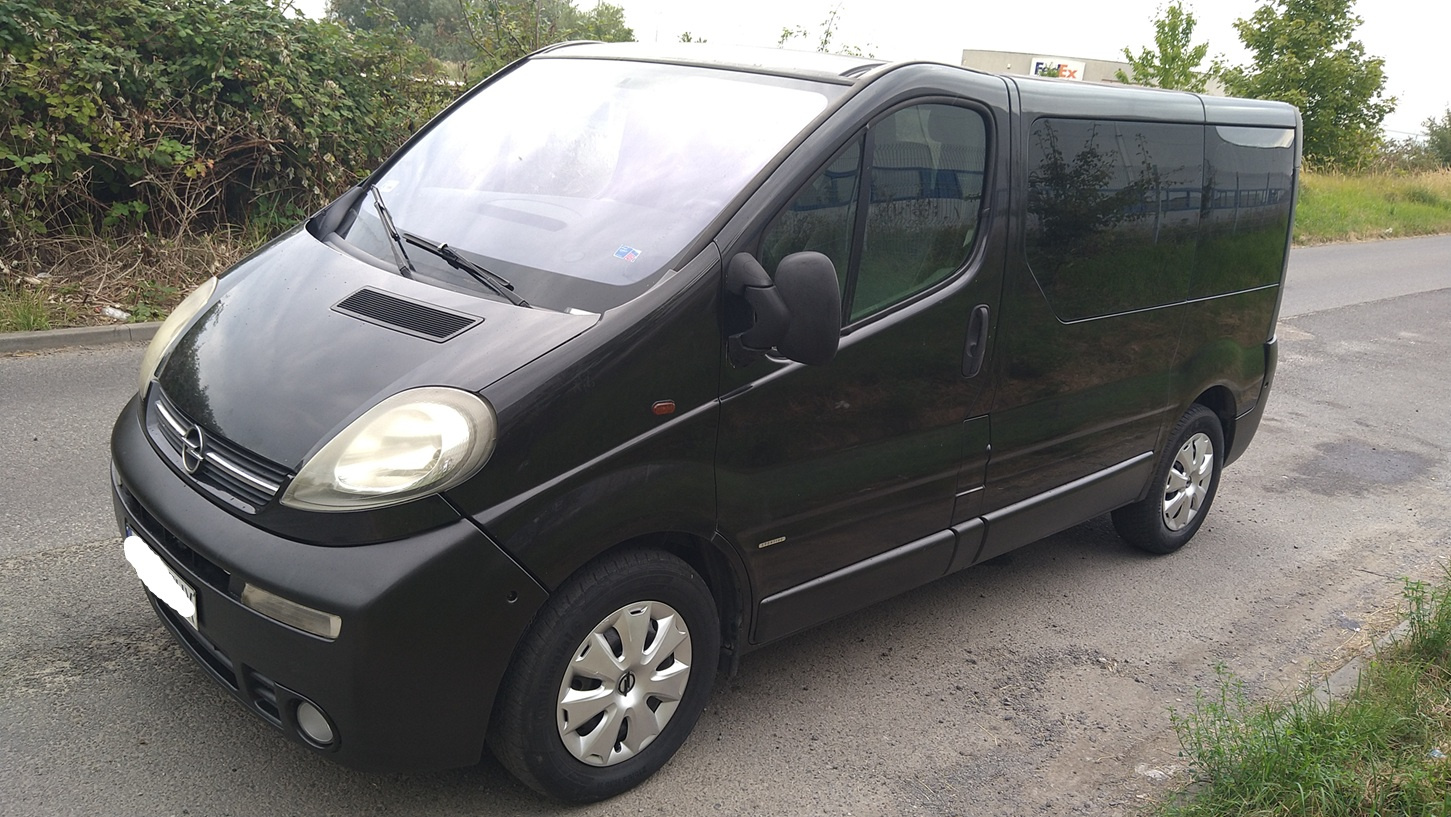 opel vivaro 2005r 1.9 diesel 6 osobowy Klimatyzacja