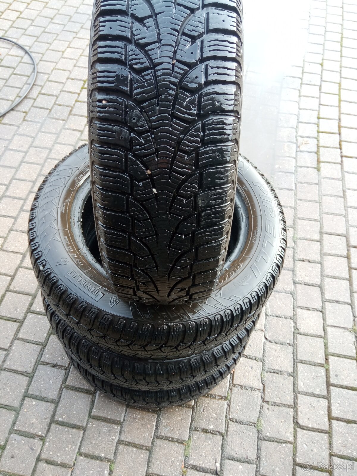 opony Pirelli 185/65/15 r carving edge winter nie naprawiane