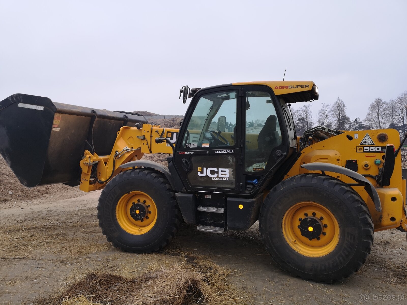 JCB 560 - 80 AgriSuper