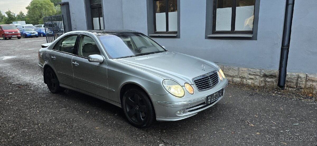 Mercedes Benz E500 4 Matic 225kw rok-2003