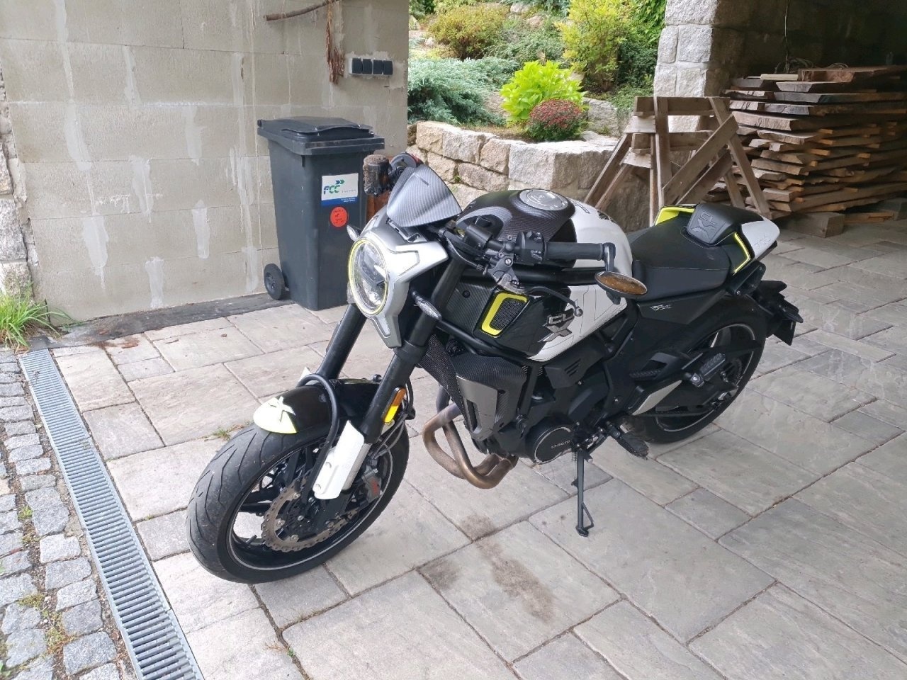 CF-MOTO CLX 700 SPORT 51KW rok-2022