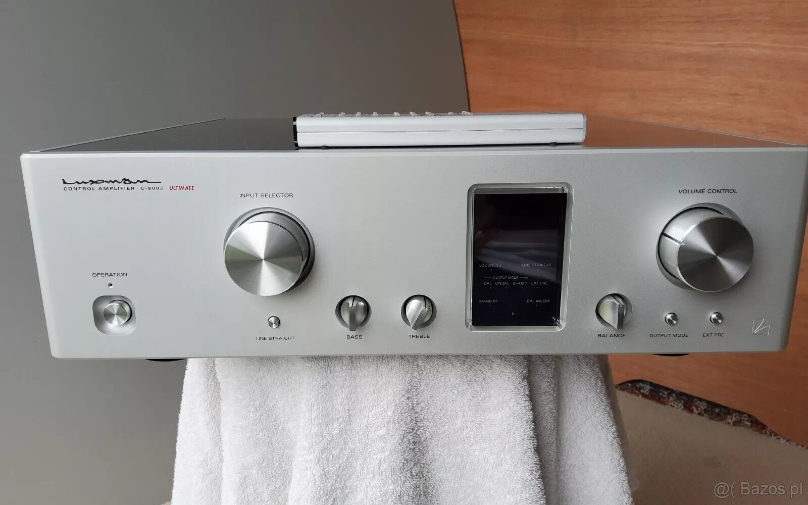Luxman C-900U Ultimate ( Price : 3300 EUR )