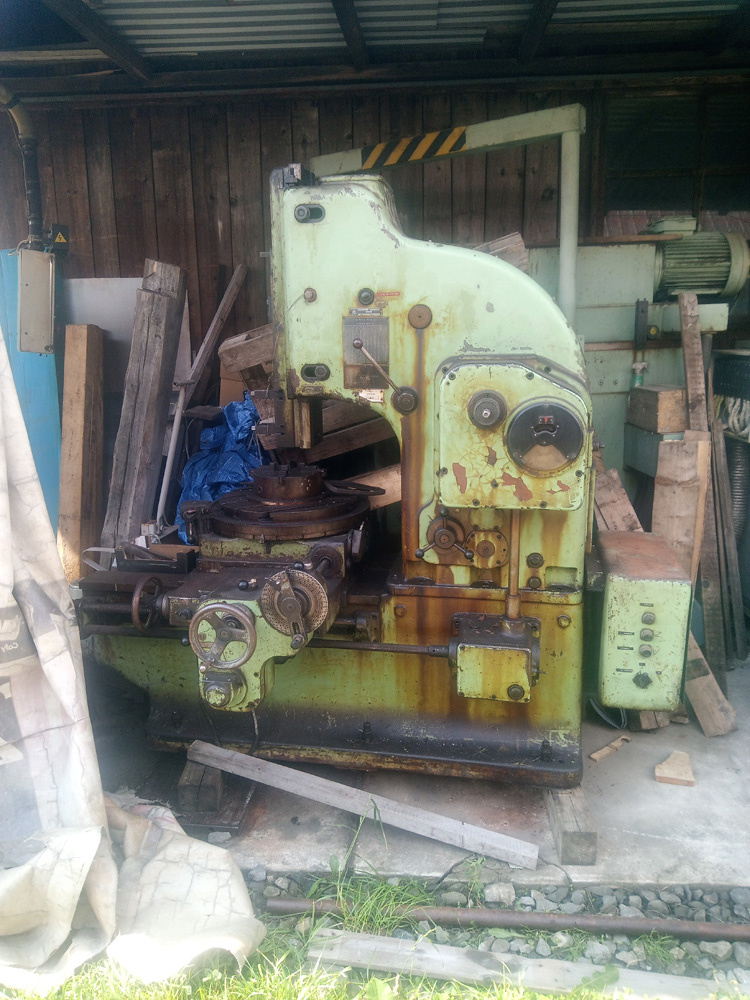 dlutownica pionowa TOS, typ HOV 25