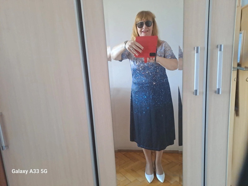 Śliczna nowa sukienka rozmiar XL/XXL ze sklepu wysyłkowego.