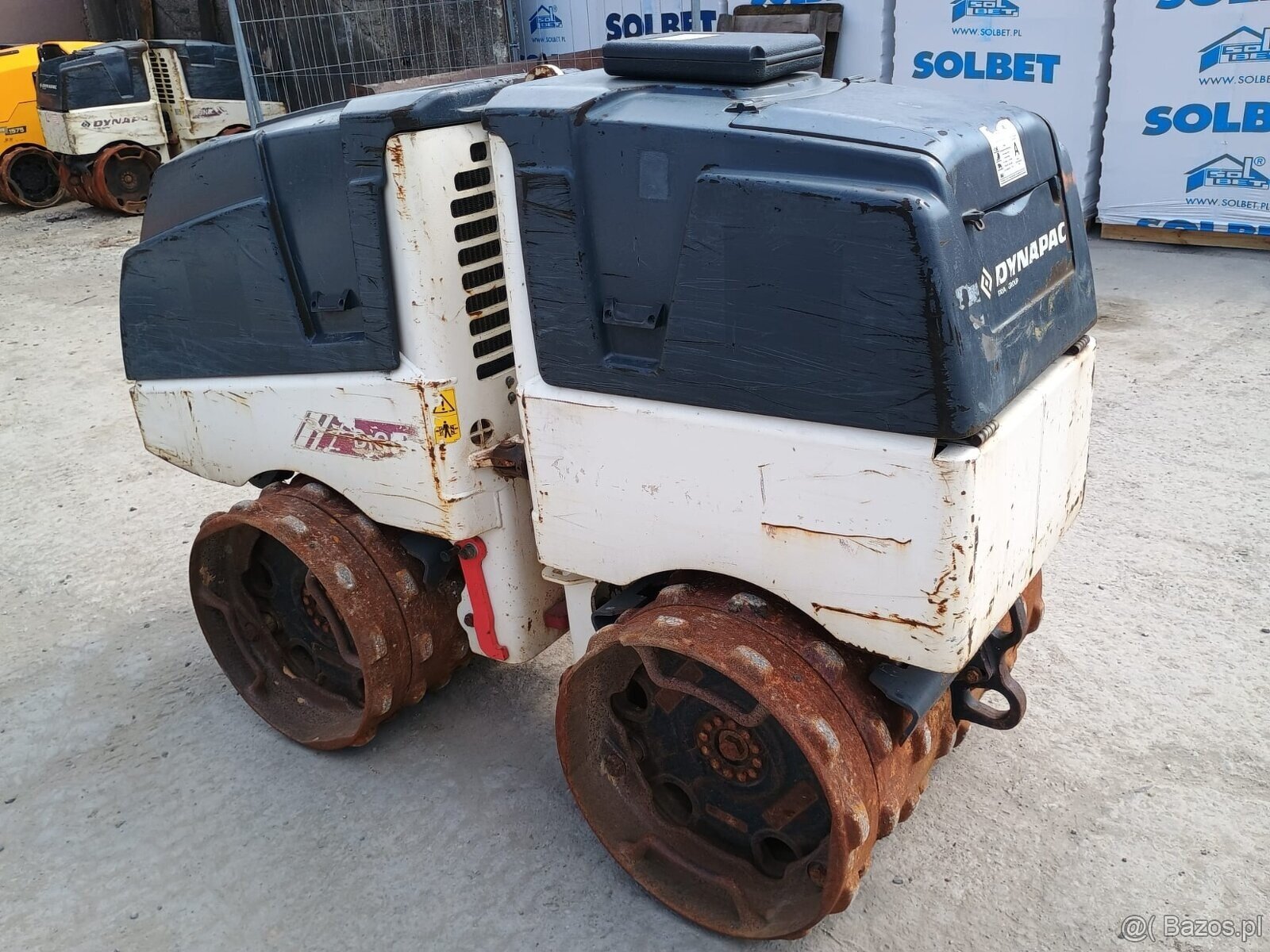 Walec okołkowany Dynapac D'one (Bomag BMP 8500)