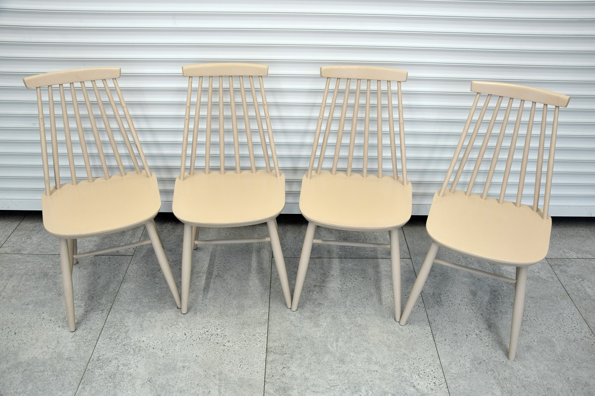 krzesła 4 sztuki w dobrym stanie