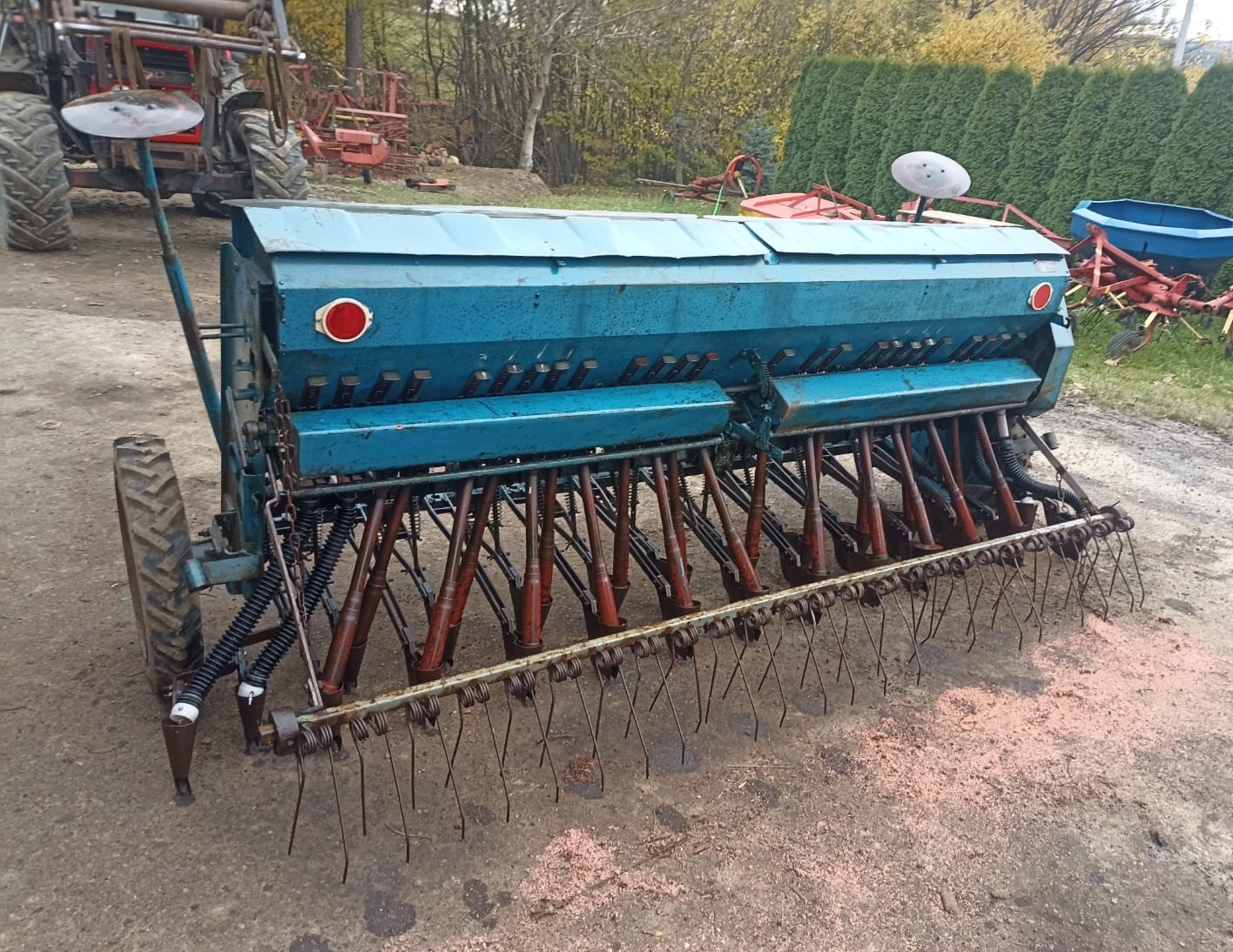 Siewnik zbożowy Poznaniak na docisku 3m