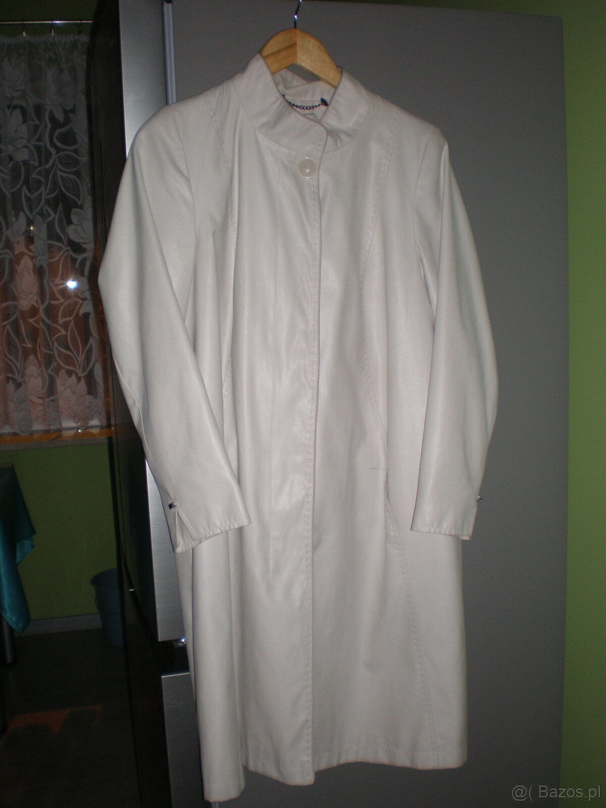 Sprzedam płaszcz prochowiec, płaszcz na podszewce, kołnierz