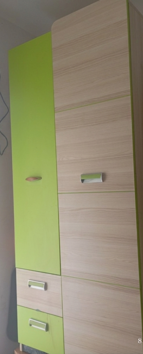 Meble w kolorze zielonym