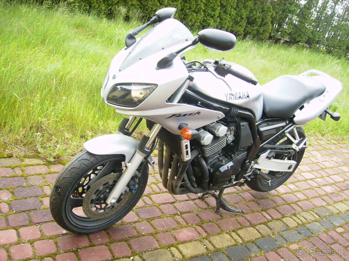 Sprzedam YAMAHA FAZER 2002