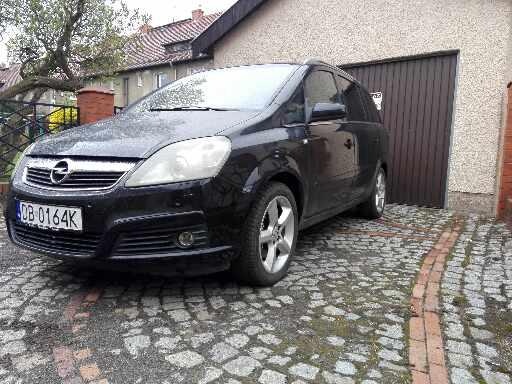 Opel Zafira-Polecam 7 osobowy