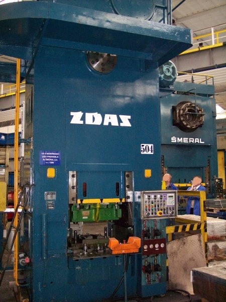 Prasa korbowa LU 400/1000 E, ŽĎAS