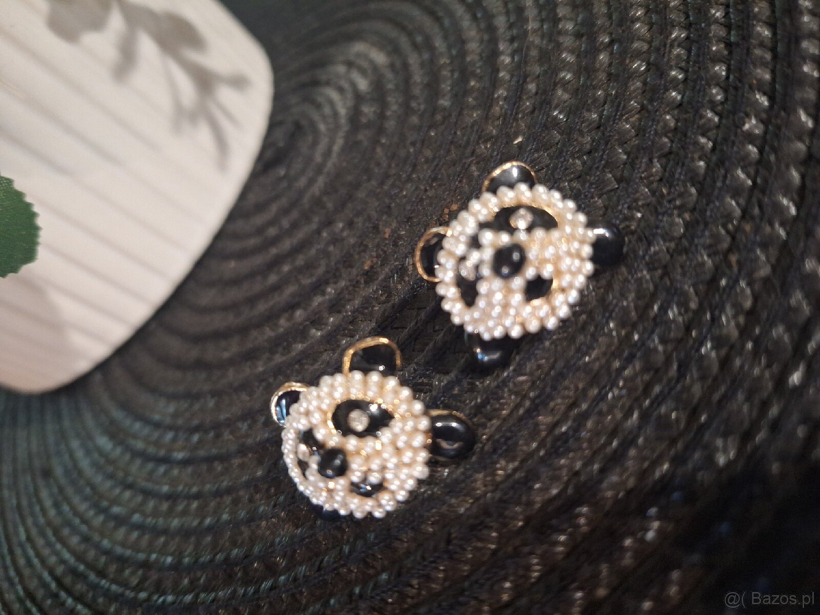 Kolczyki panda na wkręt.