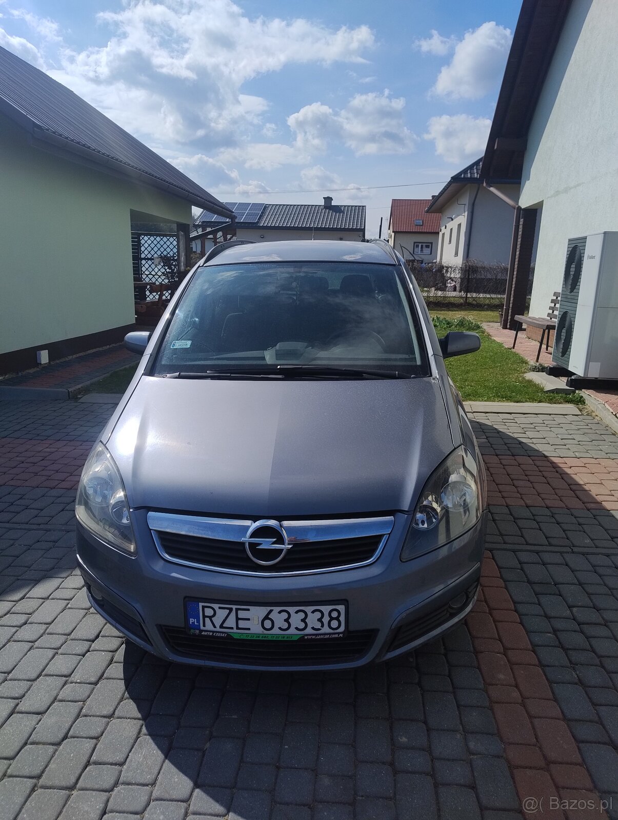 Opel Zafira b 1.9 CDTI hak klima