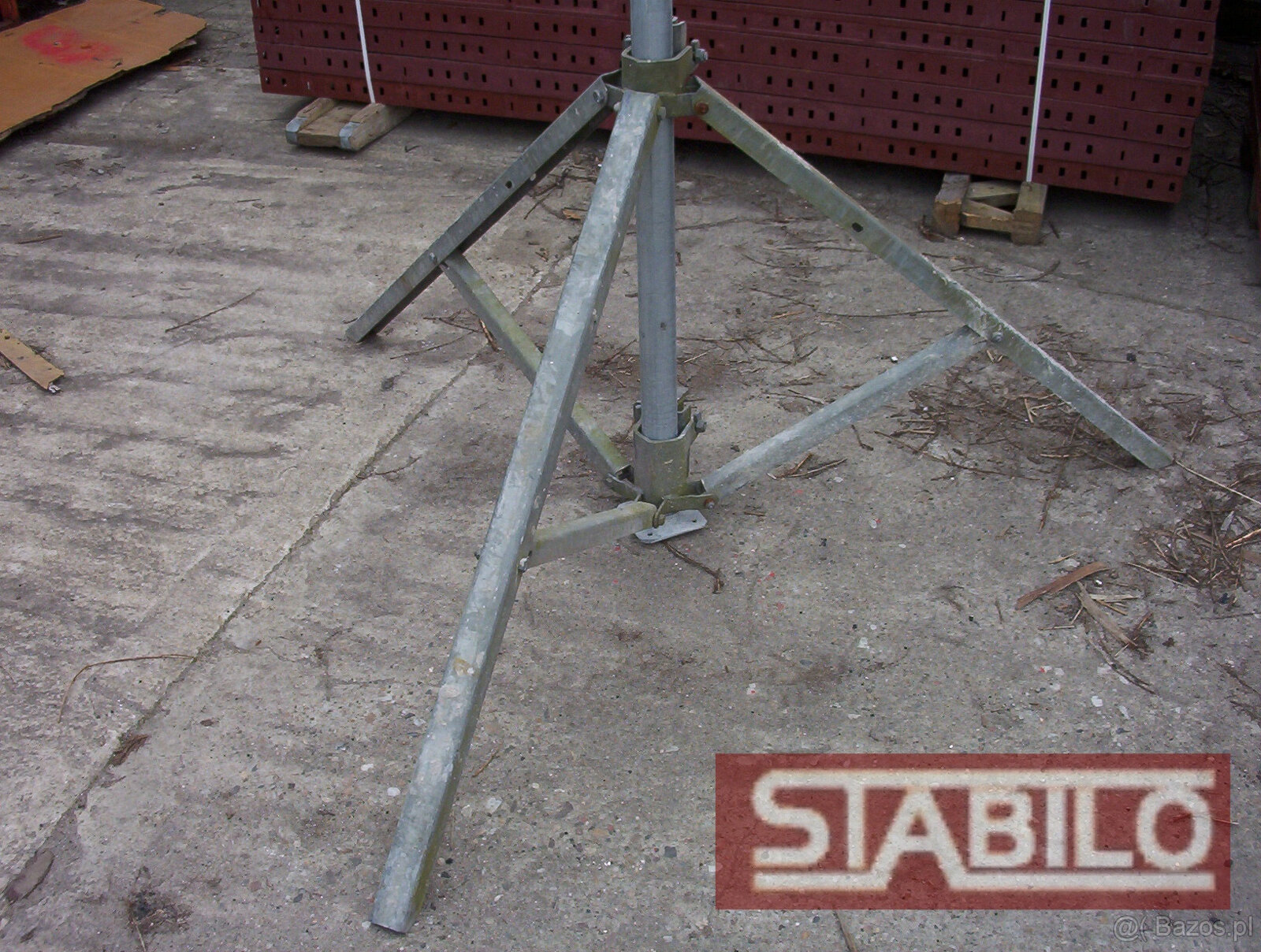 Trójnogi podwójnie montażowe DOKA