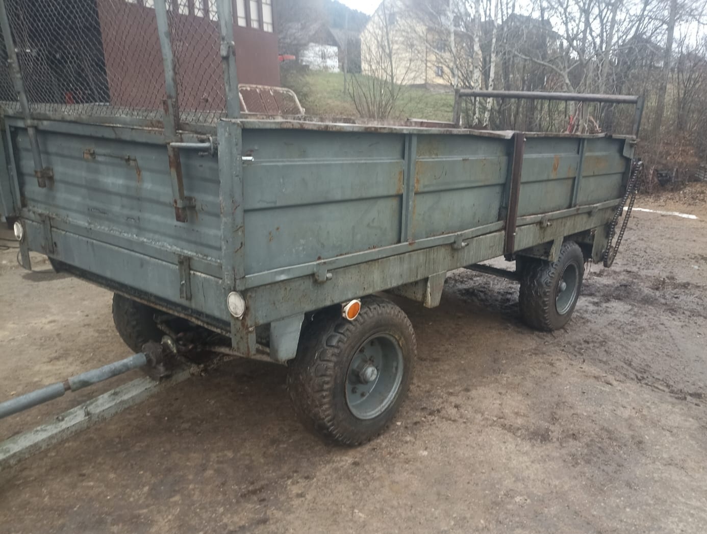 Rozrzutnik obornika dwuosiowy Agromet Czarna Białostocka 4t