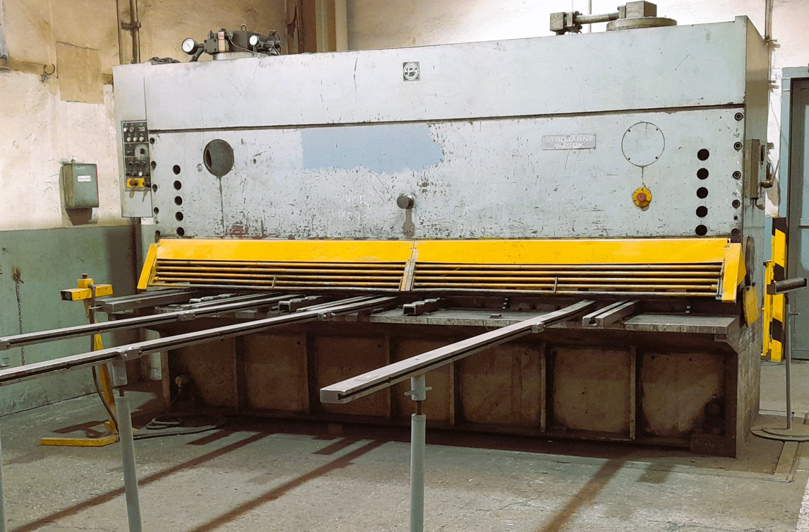 Nożyce gilotynowe hydrauliczne CNTA 3150/16A r.v. 1990