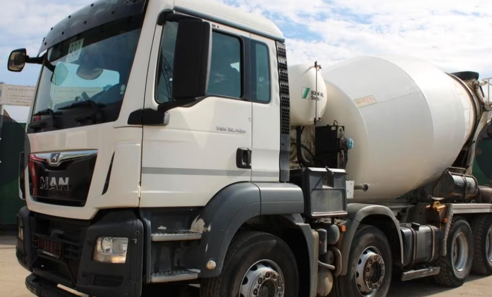 Betonomieszarka MAN 8x4 STETTER